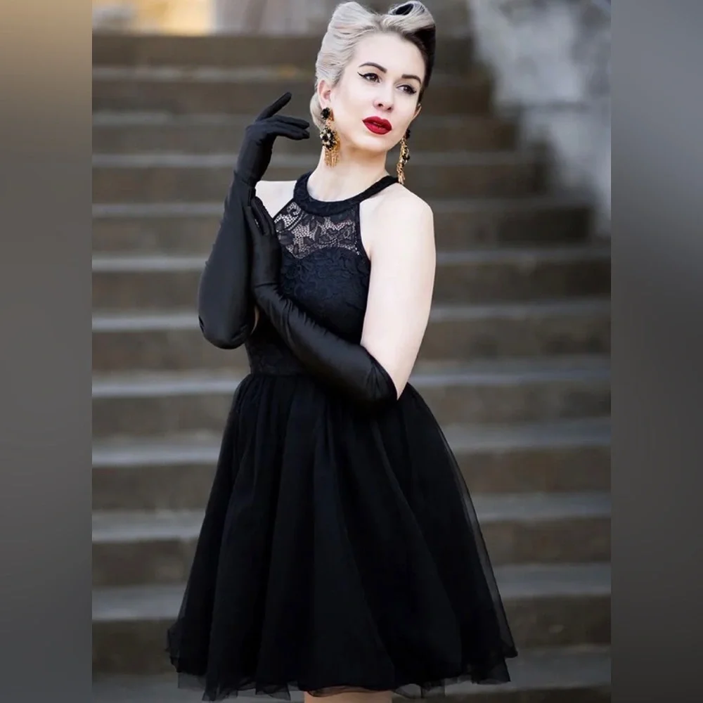 Elegant Lace Halter Dress - in black, white or peach NWT - Picture 2 of 16